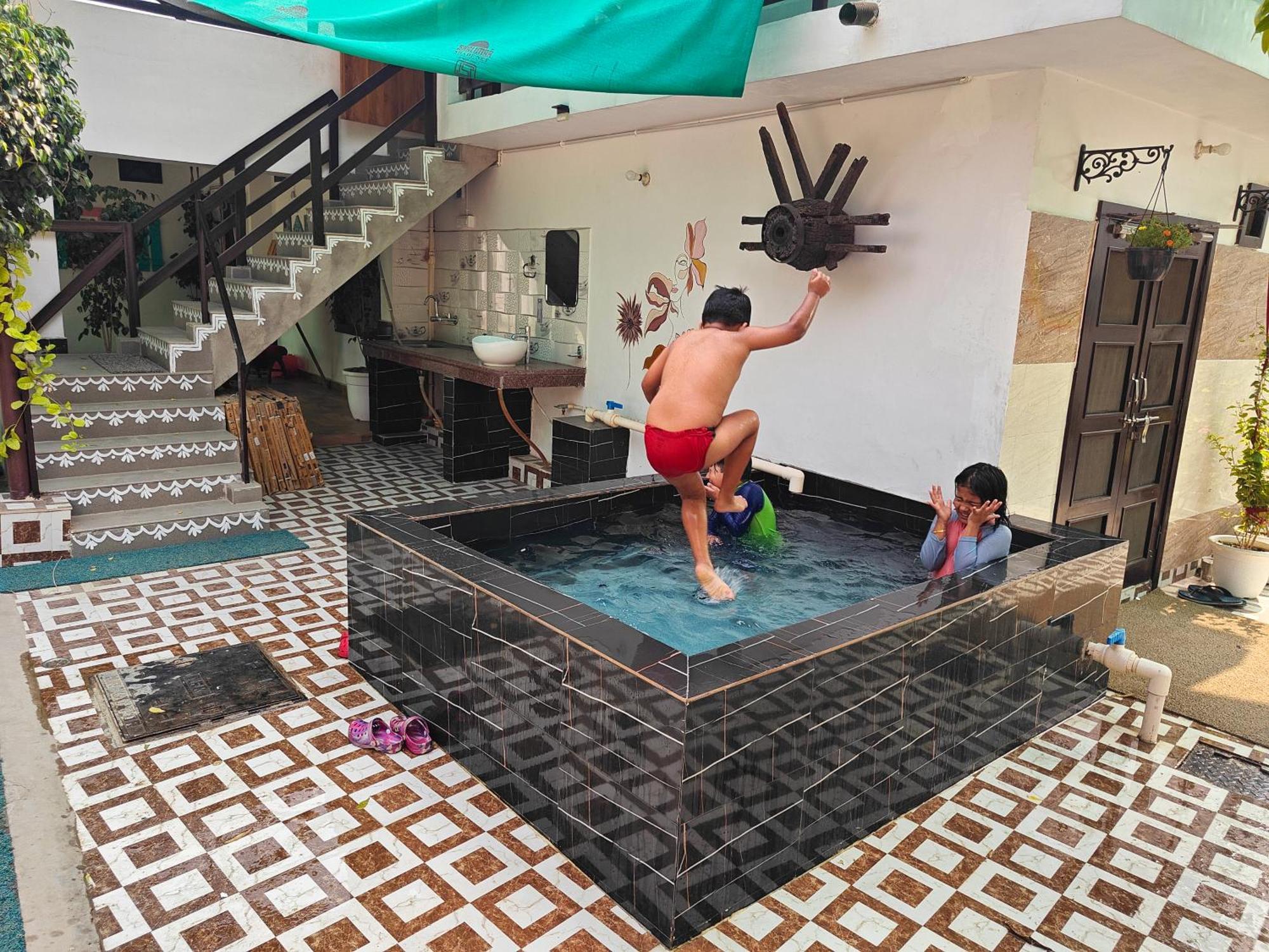 Shobhayan Inn, Airport Railway Station Pickup Free Ayodhya Luaran gambar